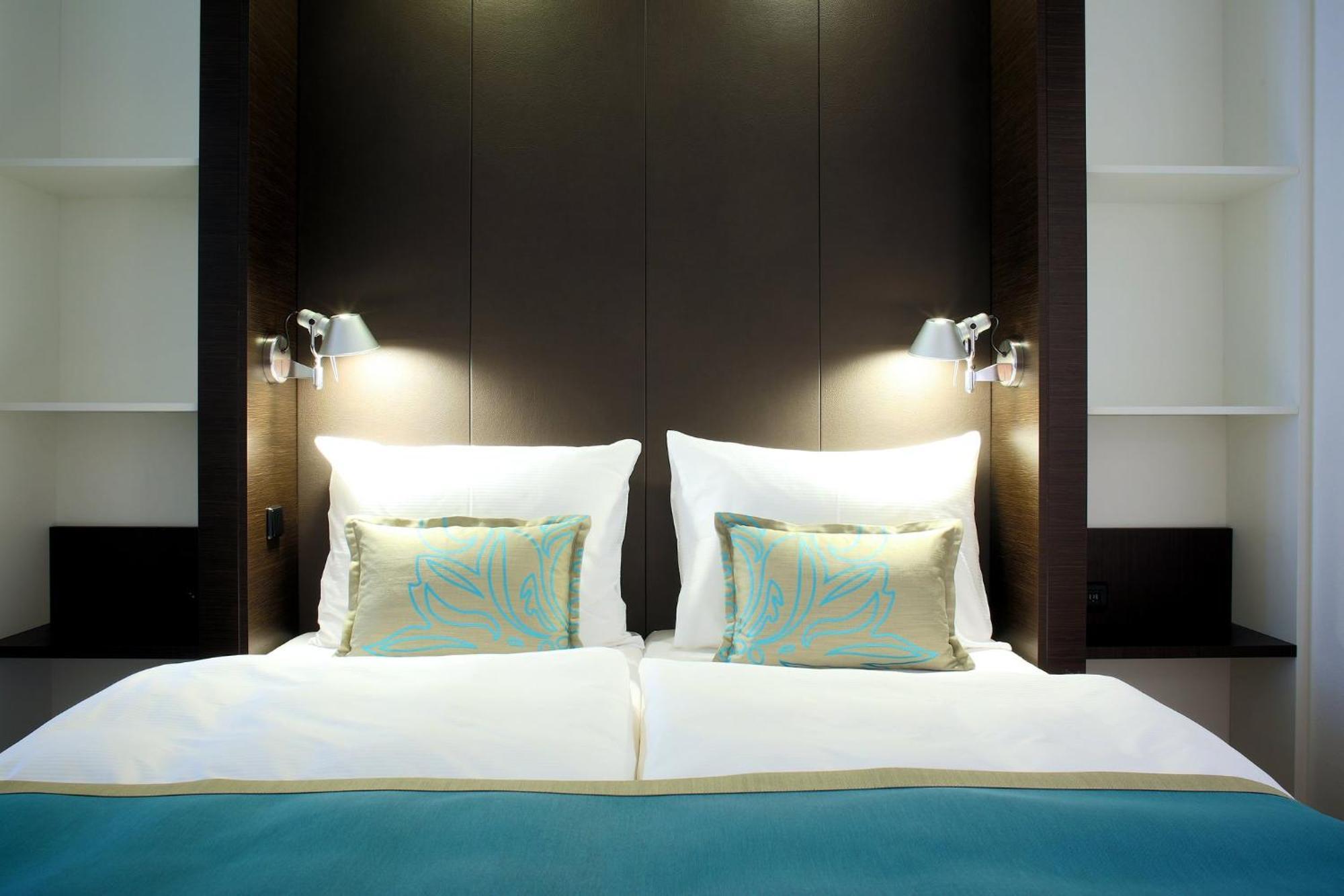 Motel One Prague-Florentinum Exterior photo