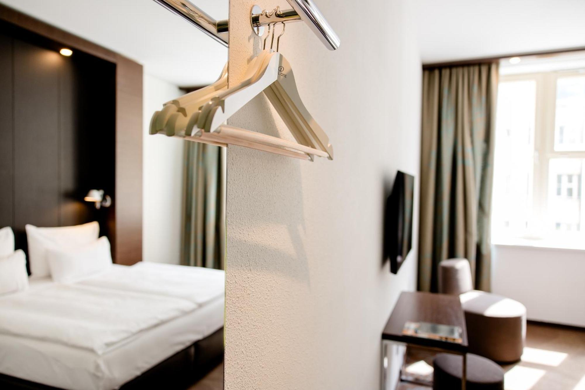 Motel One Prague-Florentinum Exterior photo
